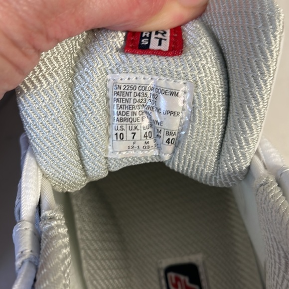 SKECHERS Energy Women’s Size 10, White, Like New - Picture 13 of 16